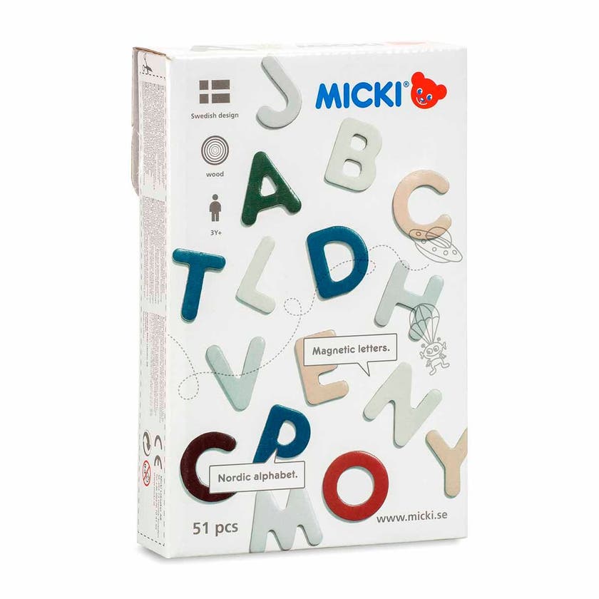 Micki Senses, magnetbokstaver