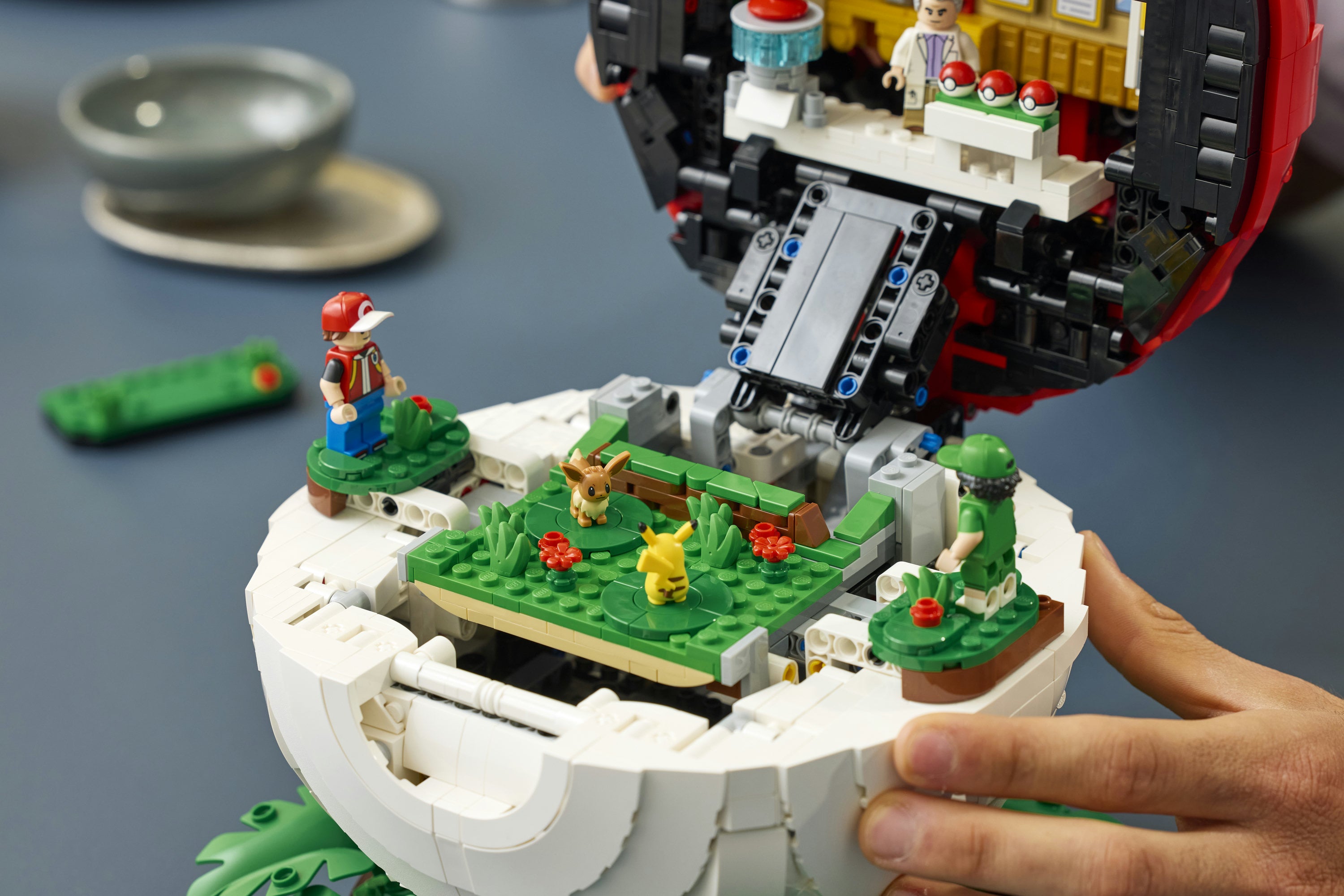 LEGO® Pokémon Ikoniske Trenermomenter Poké Ball 72154