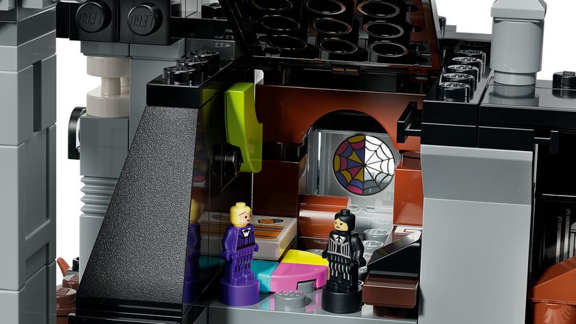 LEGO® Wednesday Nevermore Academy 76788