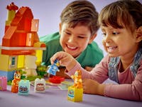 LEGO® DUPLO® Blueys hus med huskespill, interaktivt 10459
