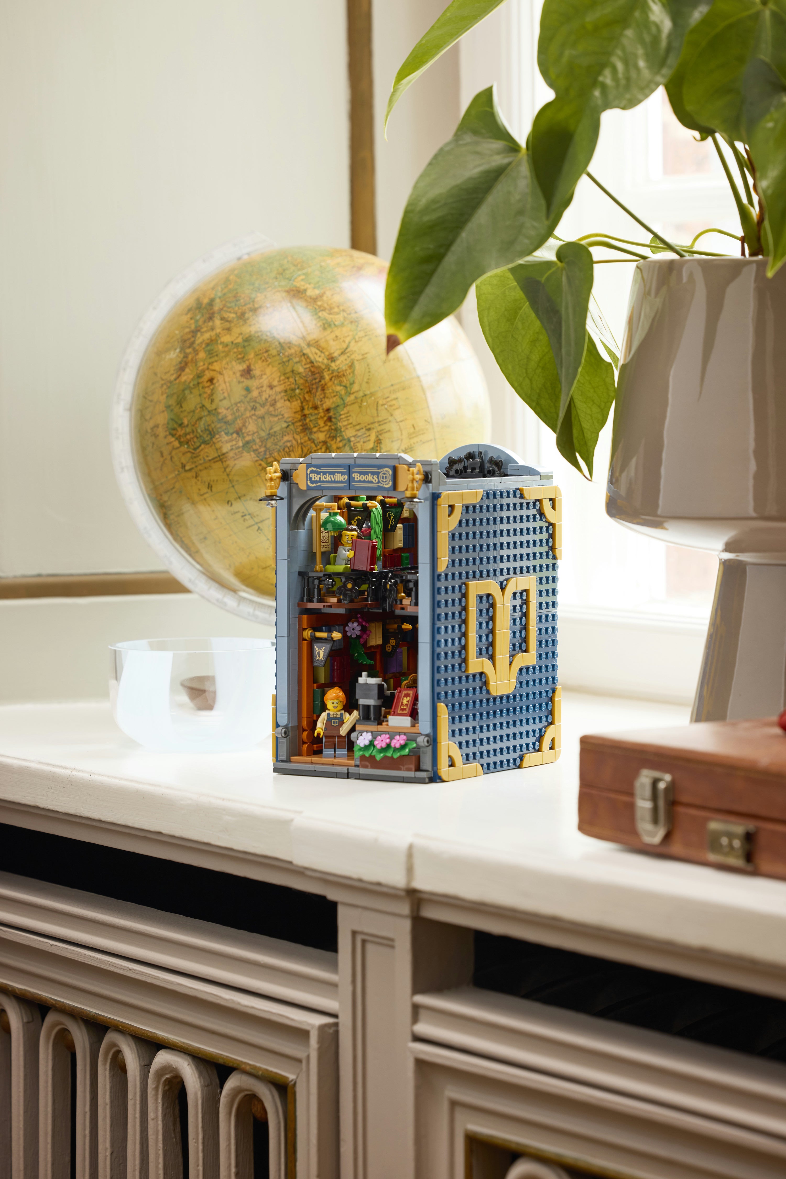 LEGO® Icons Bokhandel bokhylle 11379