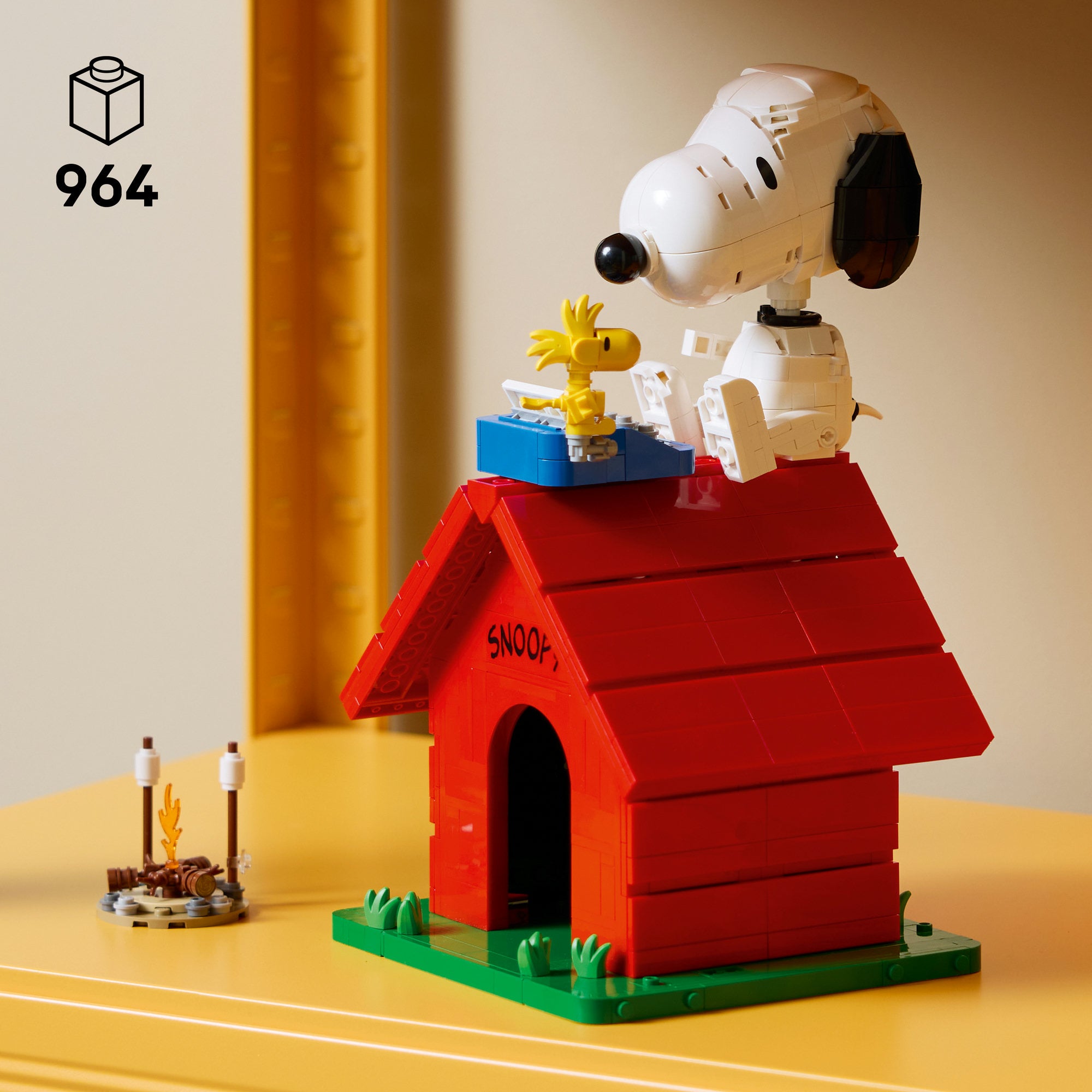 LEGO® Ideas Knøttene: Snoopys hundehus 21368