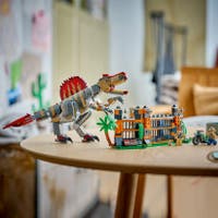 LEGO® Dinosaurflukt med spinosaurus 77982