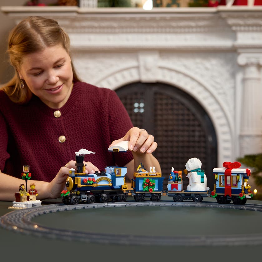 LEGO® Icons Juleekspressen. Byggbart tog for voksne 10361