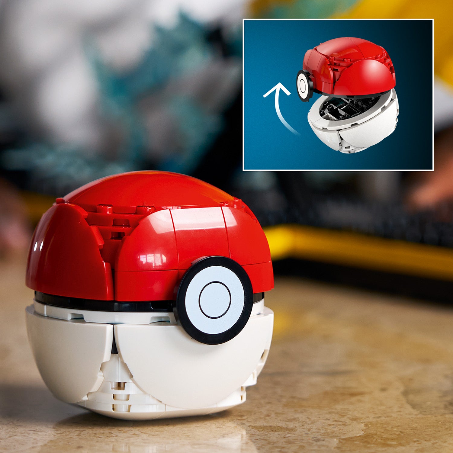 LEGO® Pokémon™ Pikachu og pokéball byggesett 72152