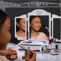FAO SCHWARZ Vanity Makeup Studio 24 deler