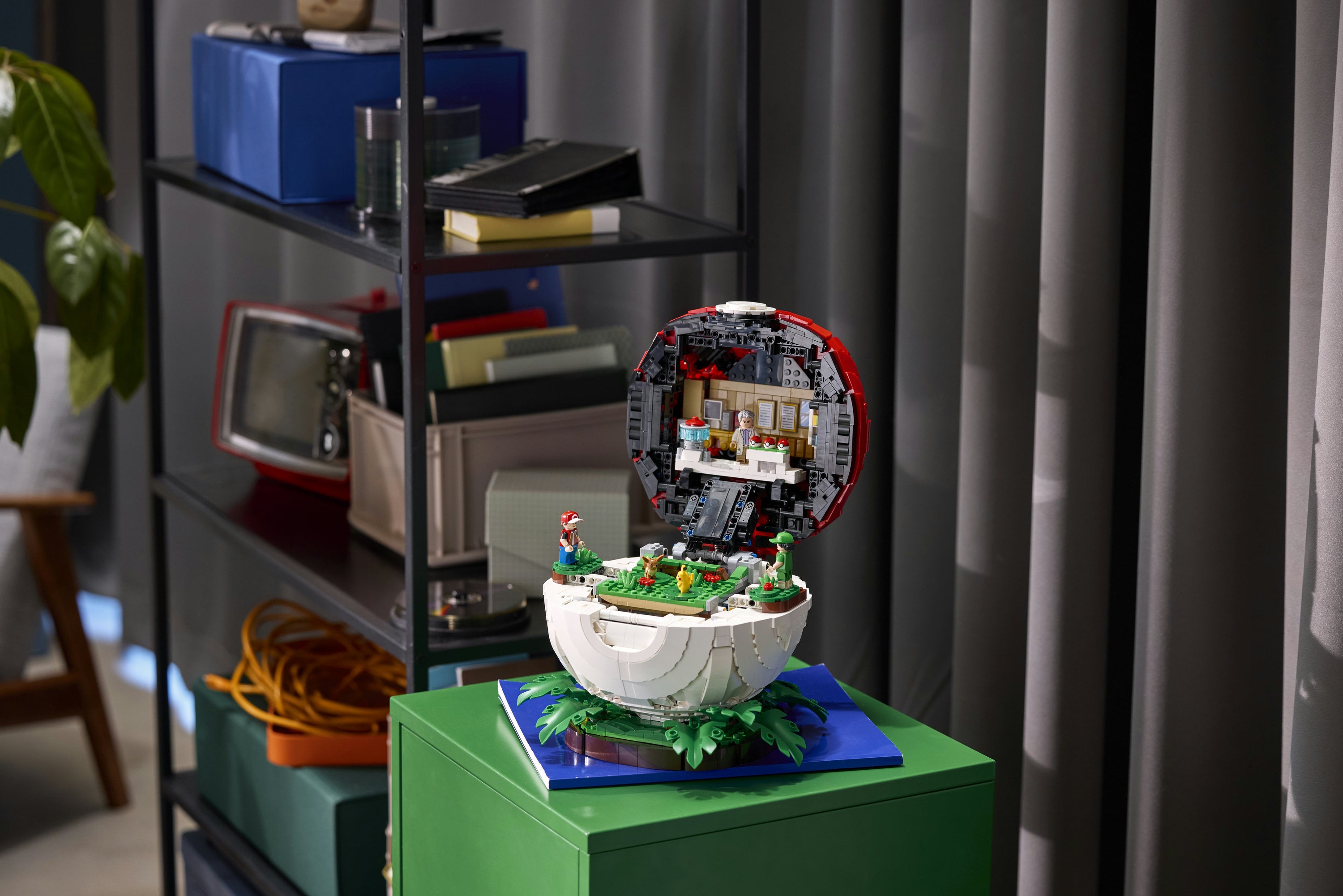 LEGO® Pokémon Ikoniske Trenermomenter Poké Ball 72154