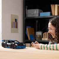 LEGO Technic 42176, Porsche GT4 e-Performance