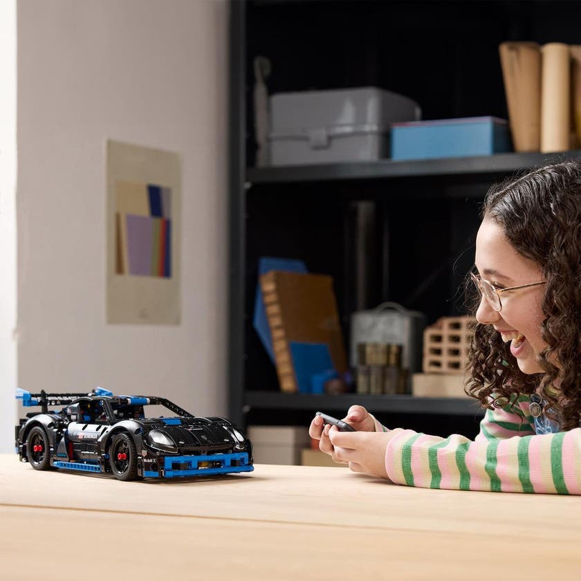 LEGO Technic 42176, Porsche GT4 e-Performance