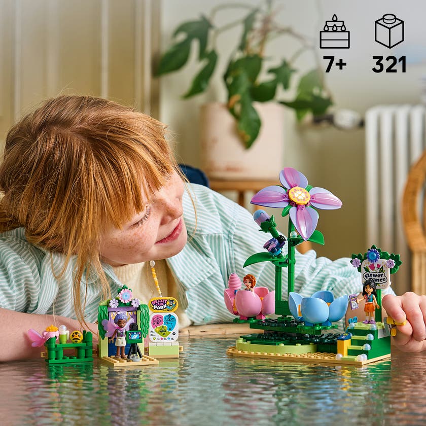 LEGO® Friends Snurrende tekoppkarusell med blomstertema, leke 42702