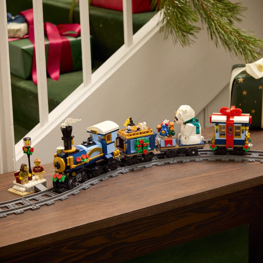 LEGO® Icons Juleekspressen. Byggbart tog for voksne 10361