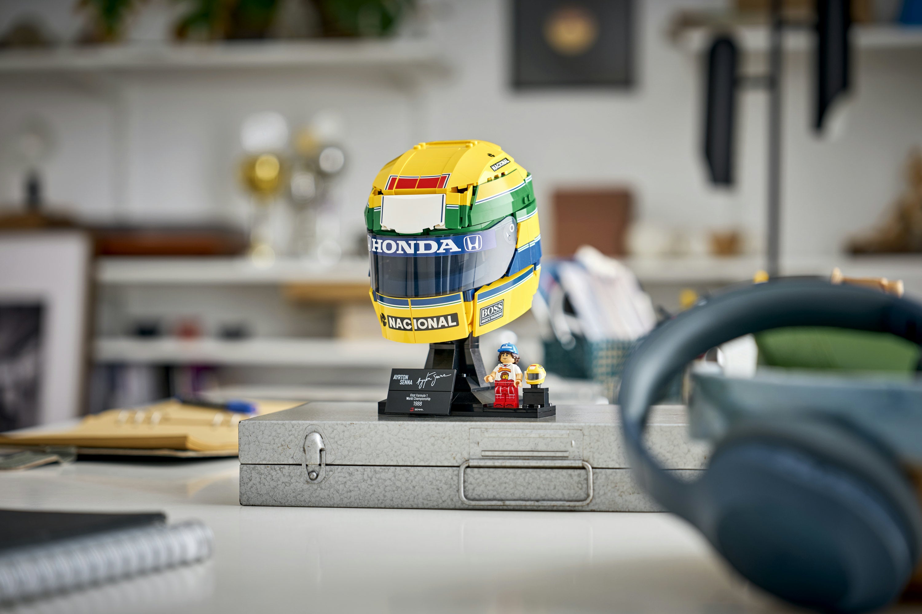 LEGO® Editions Ayrton Sennas hjelm 43024