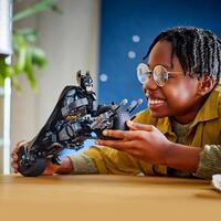 LEGO DC Batman 76273, Batman byggefigur og Batpod-sykkelen