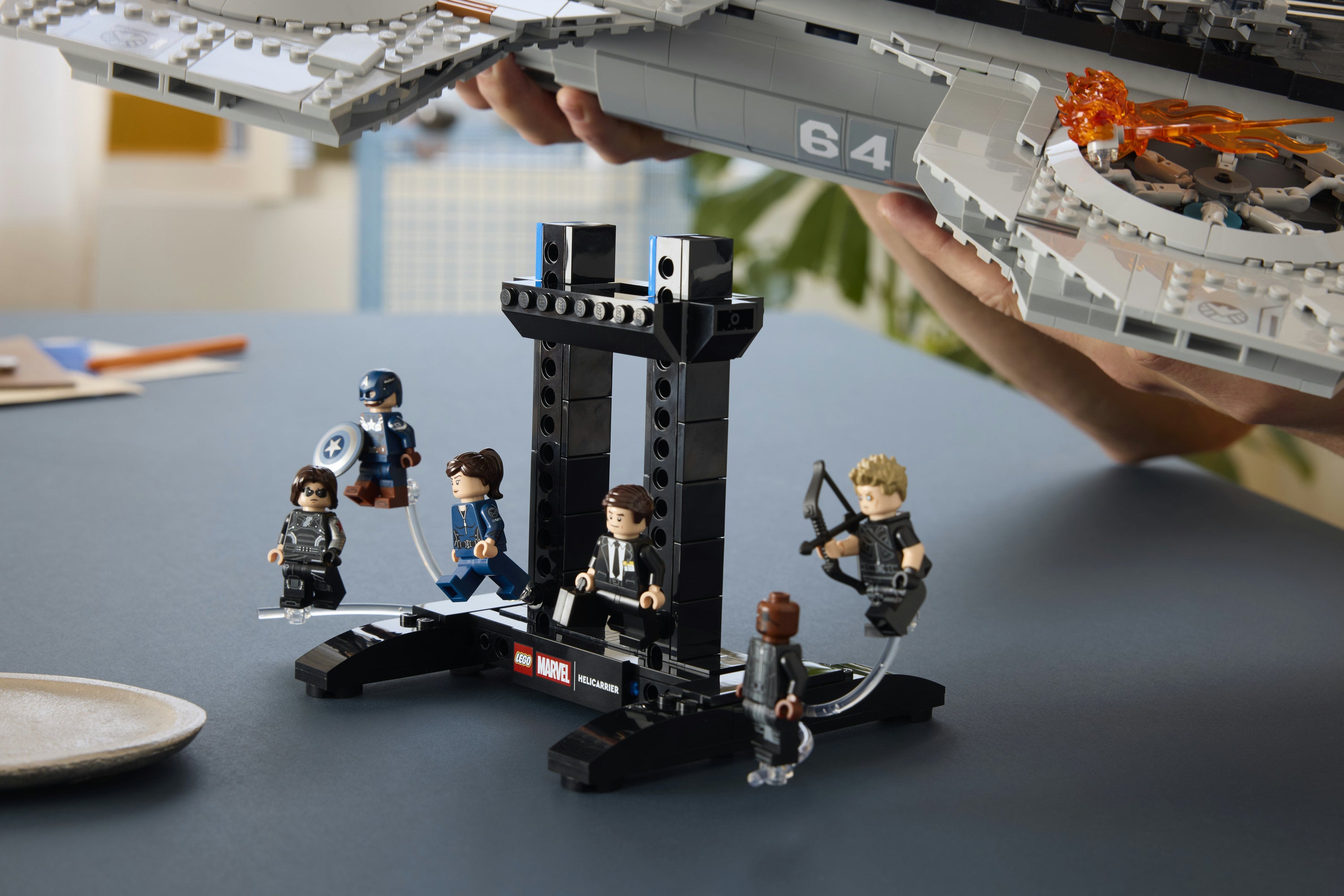 LEGO® ǀ Marvel S.H.I.E.L.D. helicarrier. Byggesett 76354