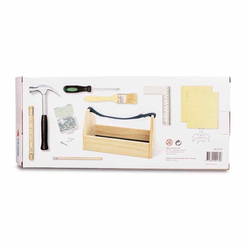 Snekkerkasse med verktøy