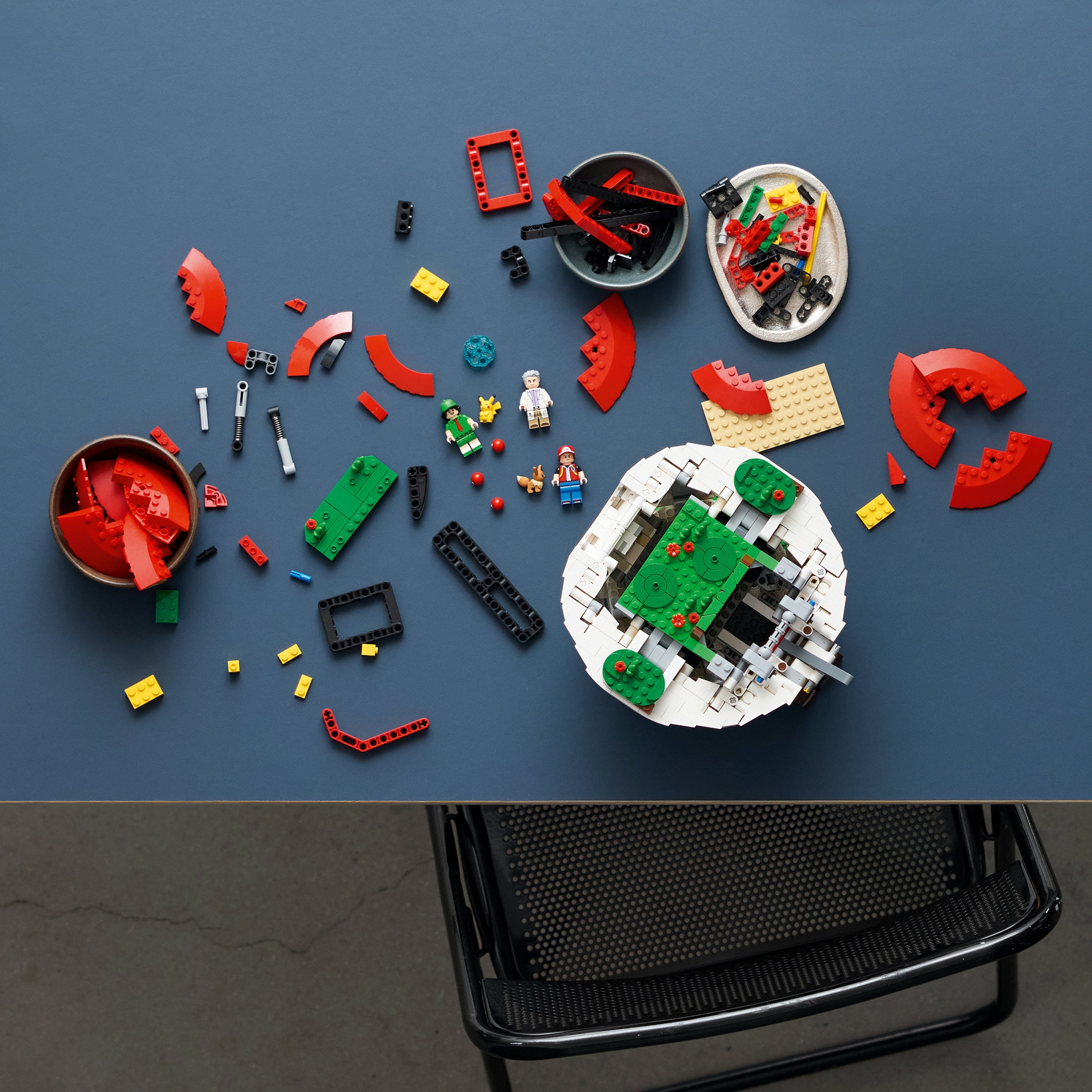 LEGO® Pokémon Ikoniske Trenermomenter Poké Ball 72154