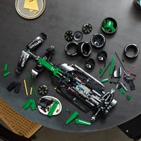 LEGO® Technic Aston Martin Aramco AMR25 F1®-bil. Byggesett for voksne fra 18 år. F1®-merch 42240