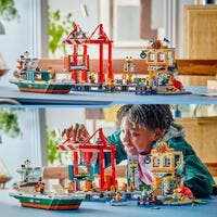 LEGO City 60422, Kysthavn med lastefartøy