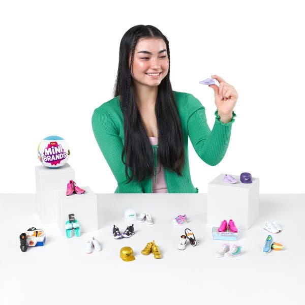 5 Surprise Mini Brands Sneakers – miniatyrsneakers