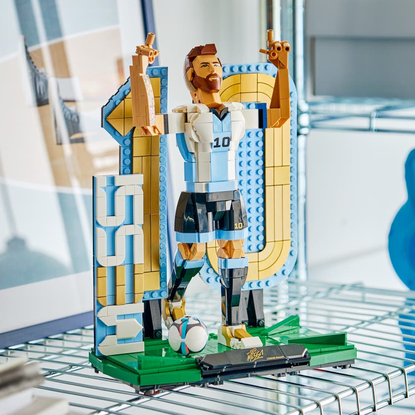 LEGO® Editions Fotball-legenden Lionel Messi. Byggesett 43015