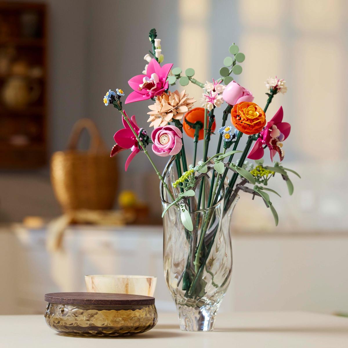 LEGO Botanicals 10342, Vakker rosa blomsterbukett