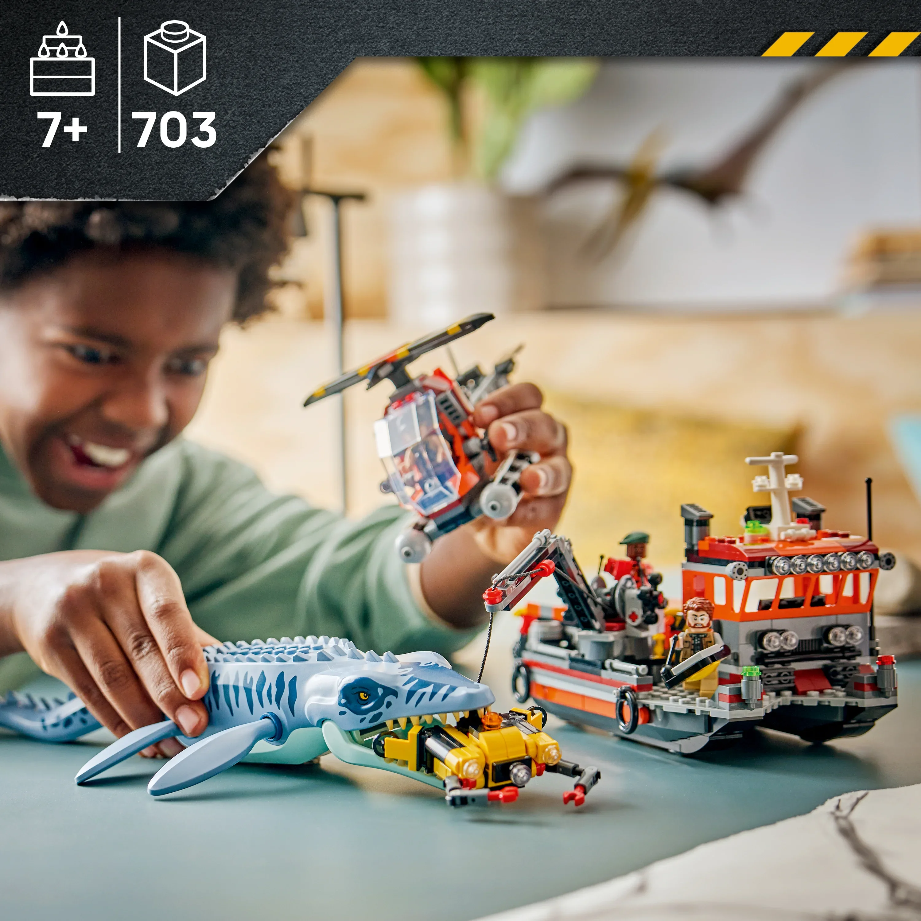 LEGO® Jurassic World Dinosaurangrep med båt og mosasaurus 77983