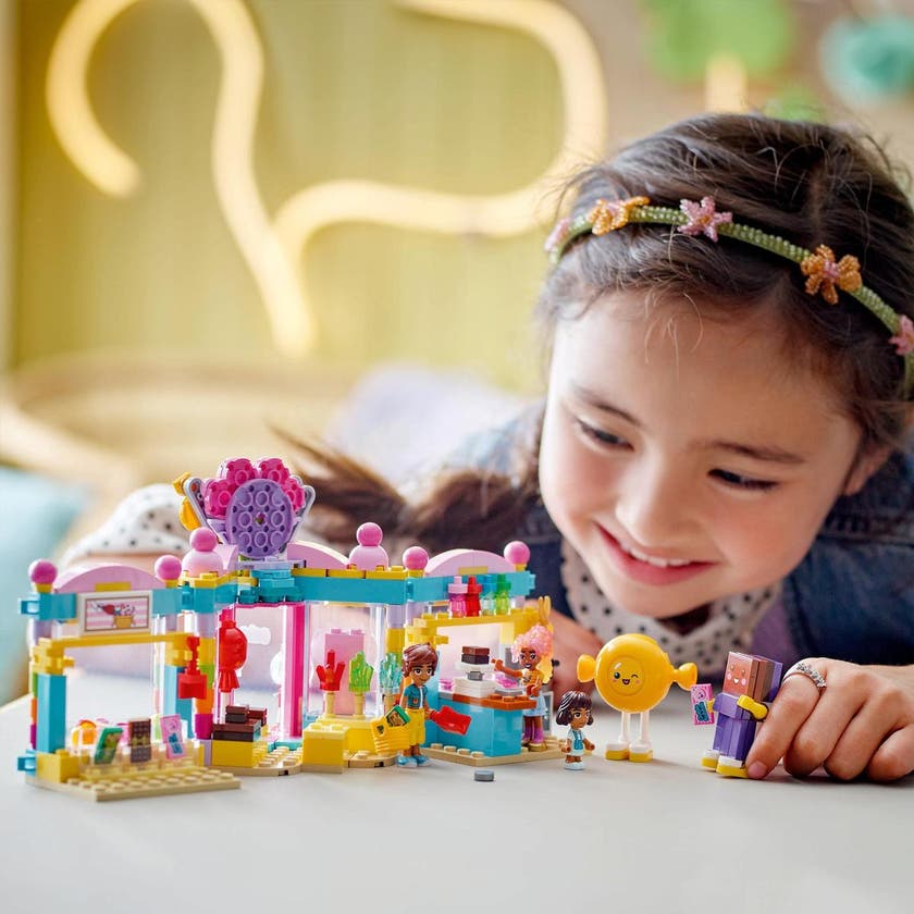 LEGO Friends 42649, Godteributikk i Heartlake City