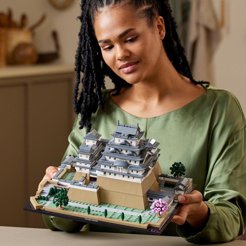 LEGO Architecture 21060, Himeji slott