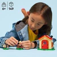 LEGO Animal Crossing 77058, Det koselige huset der Goldie bor