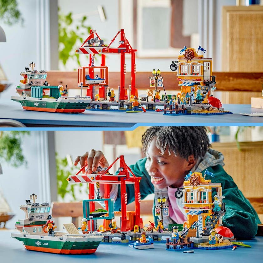 LEGO City 60422, Kysthavn med lastefartøy