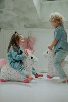 KREA Hop and Bounce Enhjørning med rosa hår
