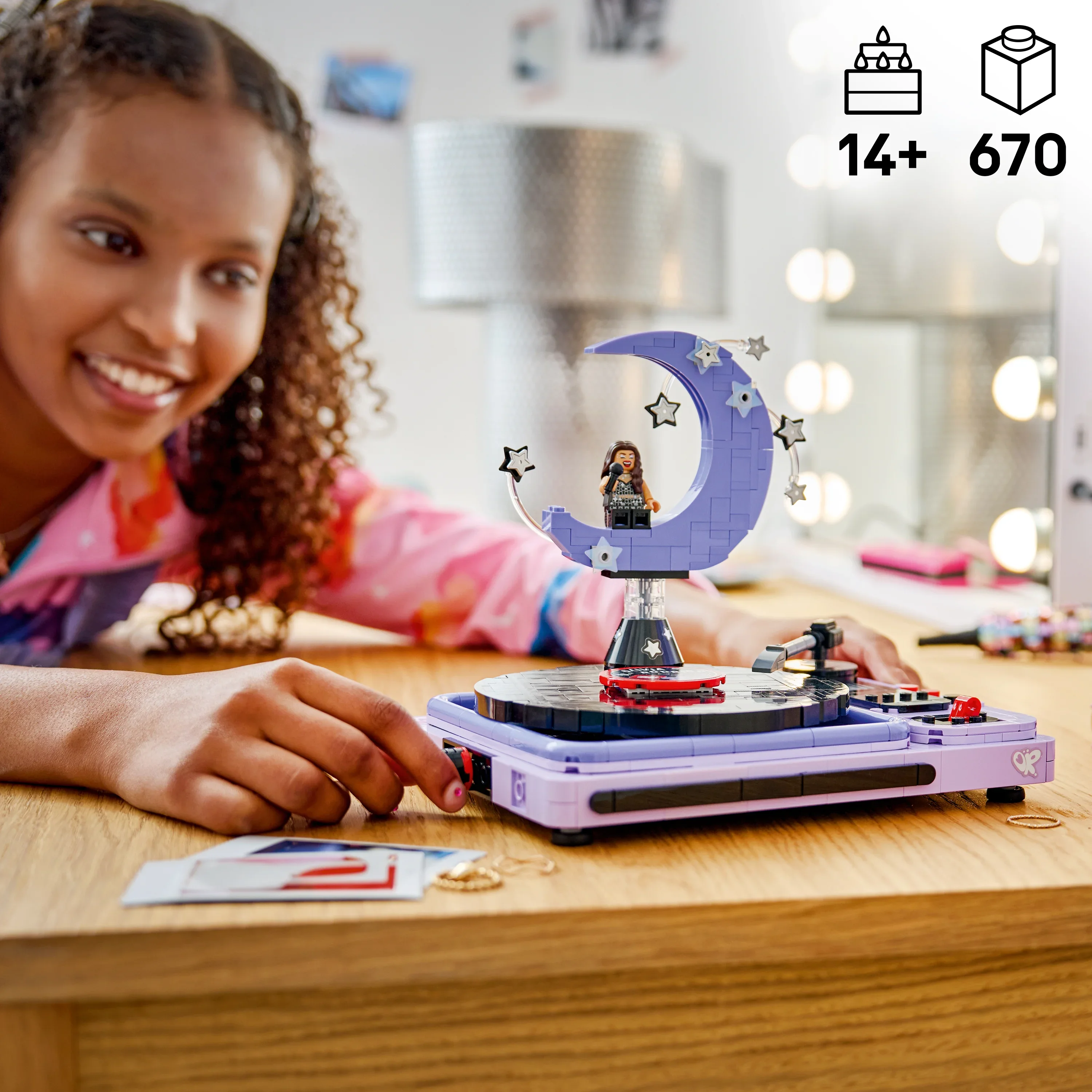 LEGO® Olivia Rodrigo konsertmåne 43029