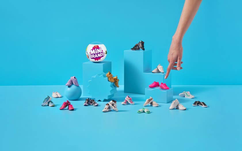 Mini Brands Sneakers – miniatyrsneakers