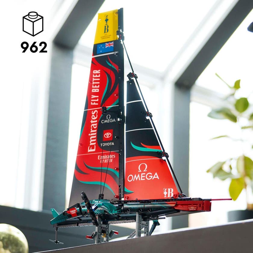 LEGO Technic 42174, Emirates Team New Zealand AC75 yacht