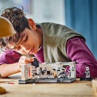 LEGO Star Wars 75387, Ombordstigning på Tantive IV