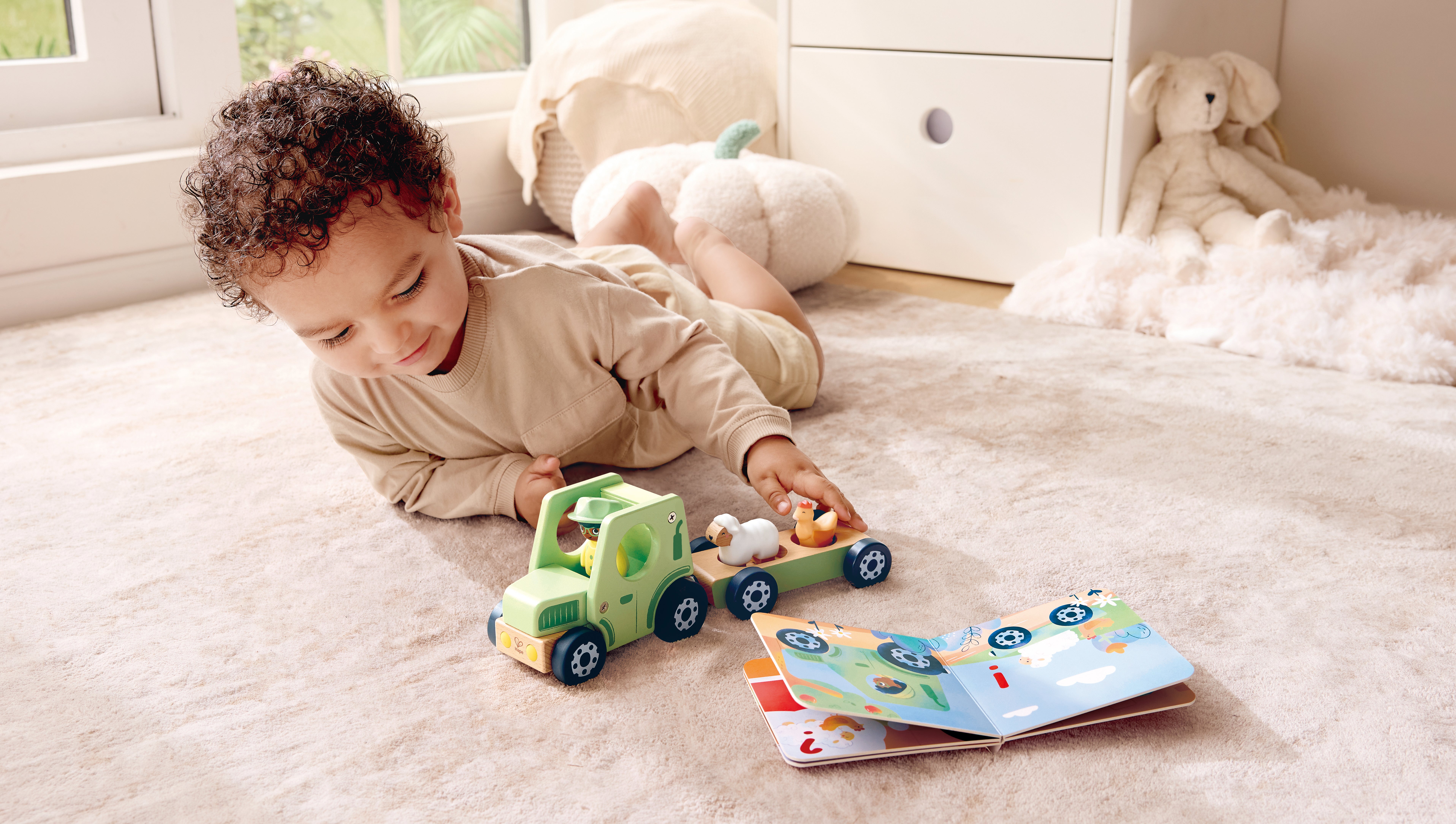 Hape The Rumbling Tractor With Sound