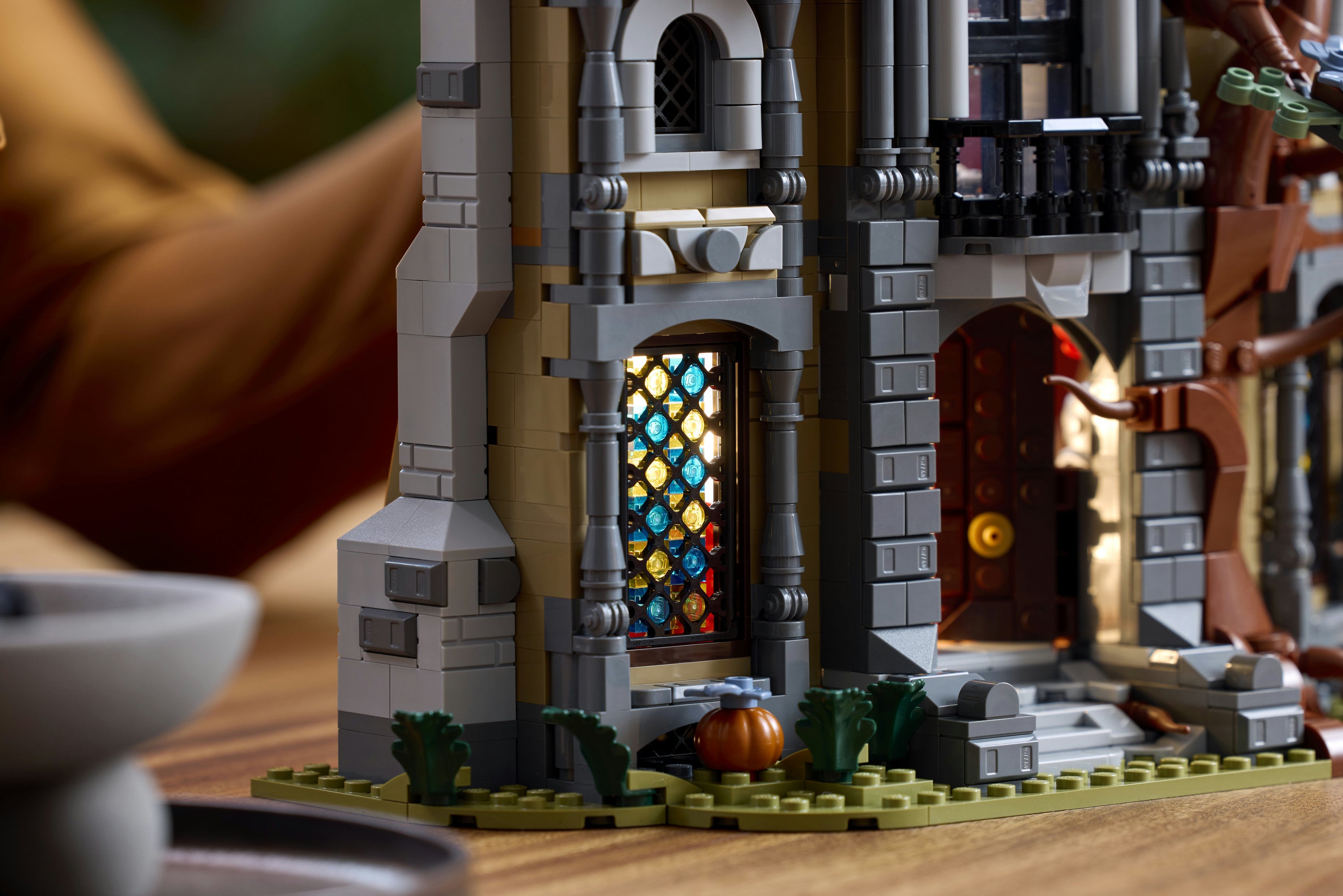 LEGO® Icons Mayor Manor 11383