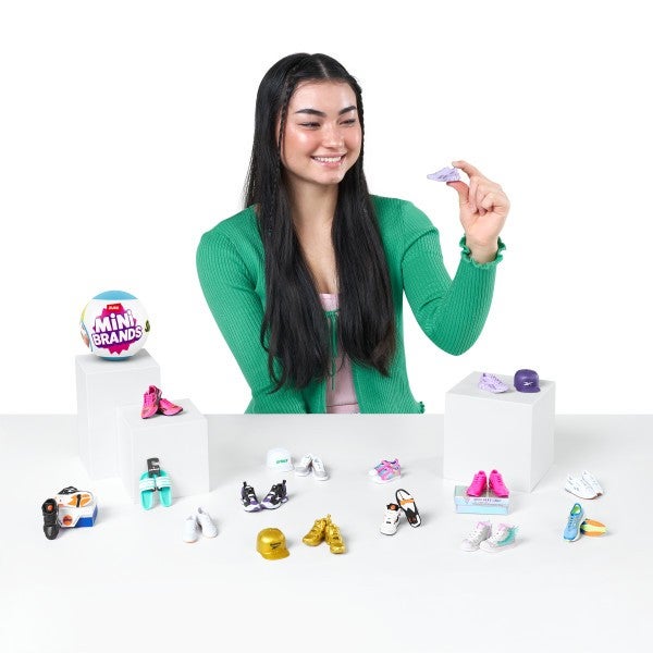 5 Surprise Mini Brands Sneakers – miniatyrsneakers