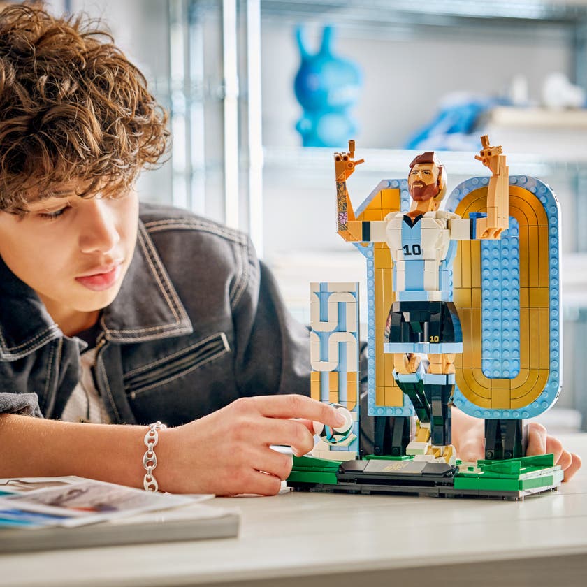 LEGO® Editions Fotball-legenden Lionel Messi. Byggesett 43015