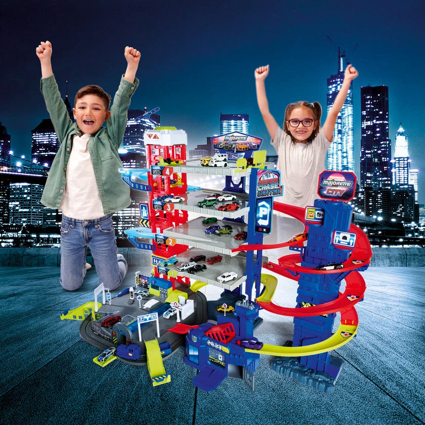 Majorette Super Chase Center Med 5 Biler