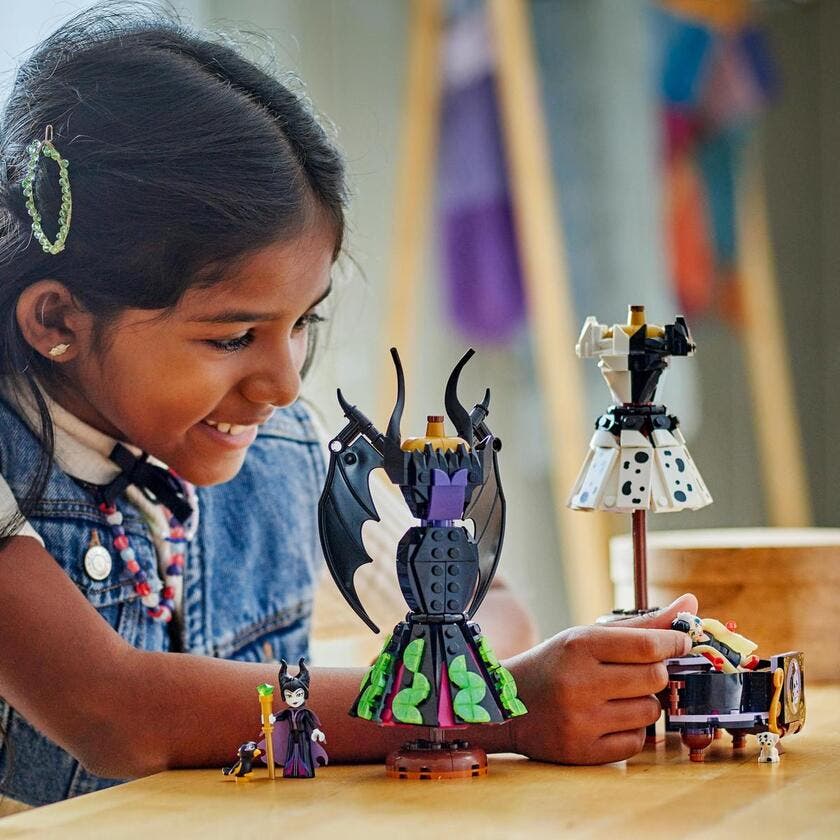 LEGO Disney Classic Disney™ 43262, Maleficents og Cruella De Vils kjoler