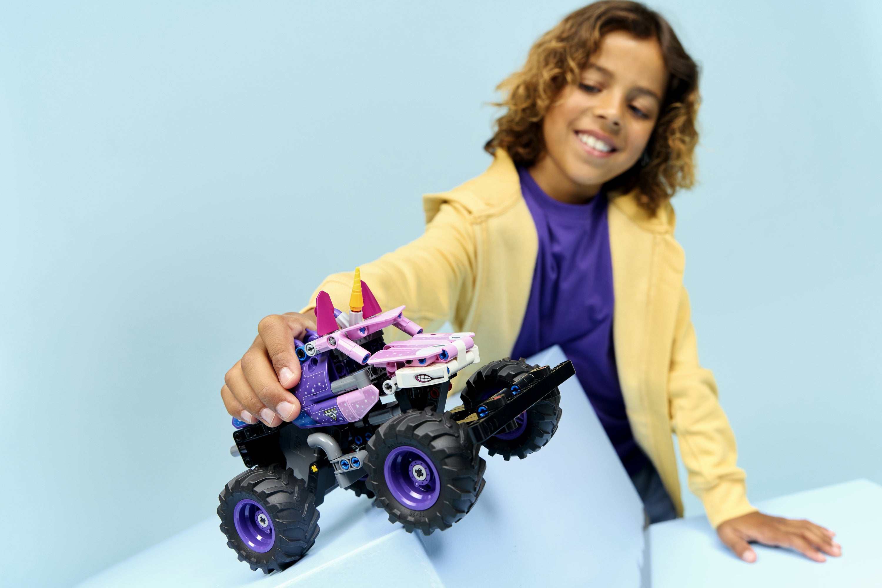 LEGO® Technic Monster Jam™ Sparkle Smash™ pullback 42220