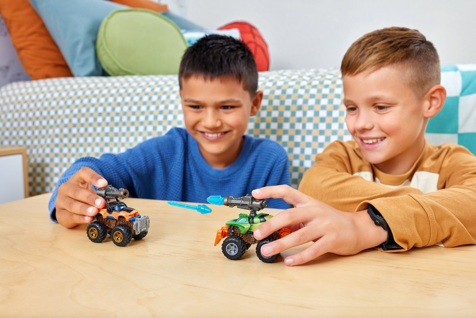 5 Surprise Monster Trucks Color Change – ZURU