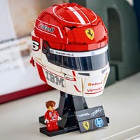 LEGO® Editions Scuderia Ferrari HP Charles Leclerc hjelm 43014