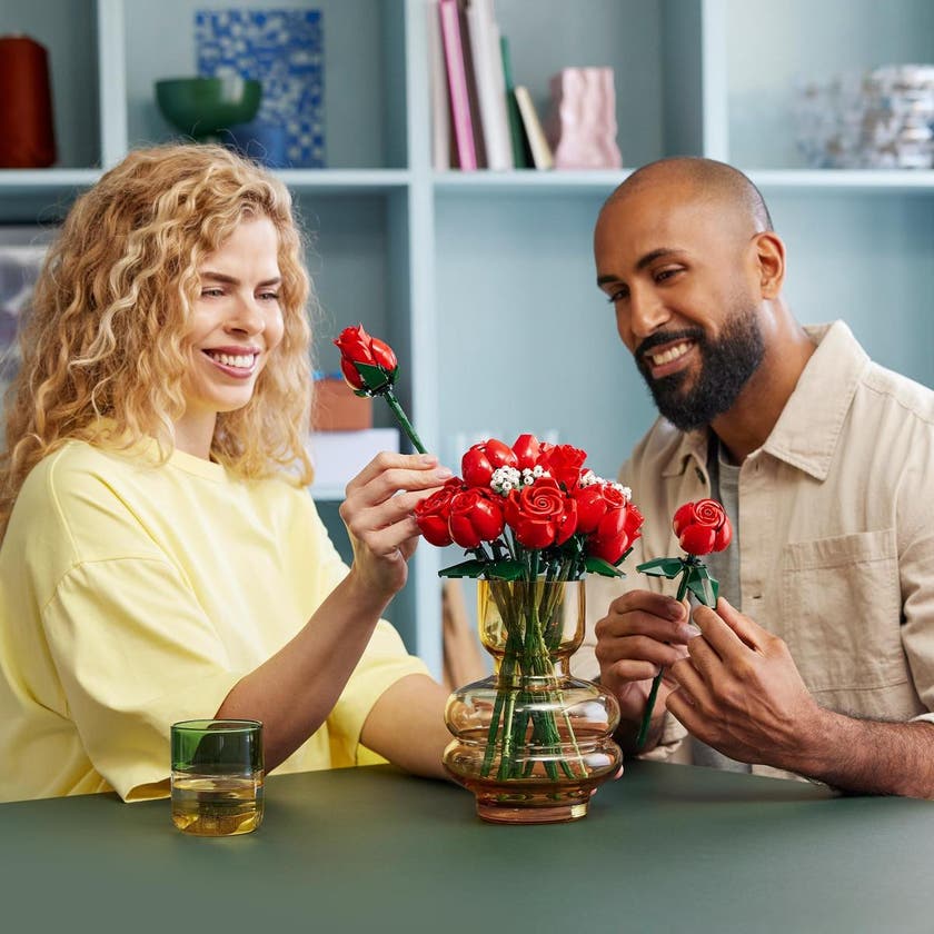 LEGO Botanicals 10328, Bukett med roser