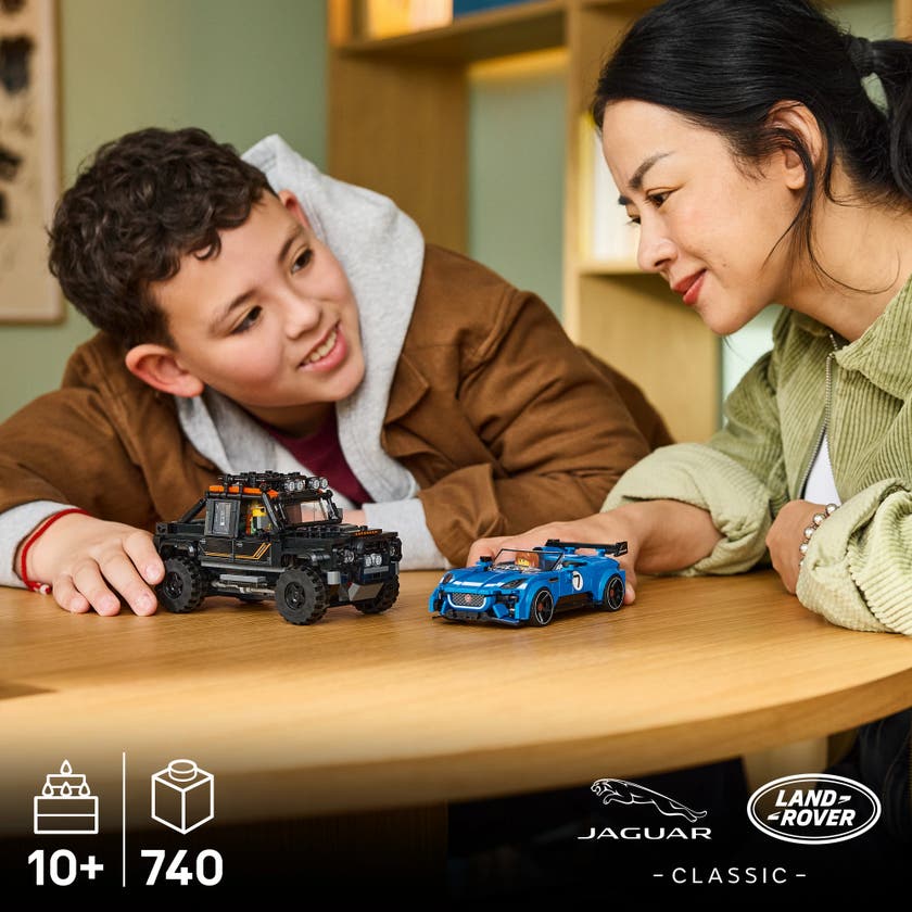 LEGO® Jaguar Project 7 og Land Rover Defender 77264