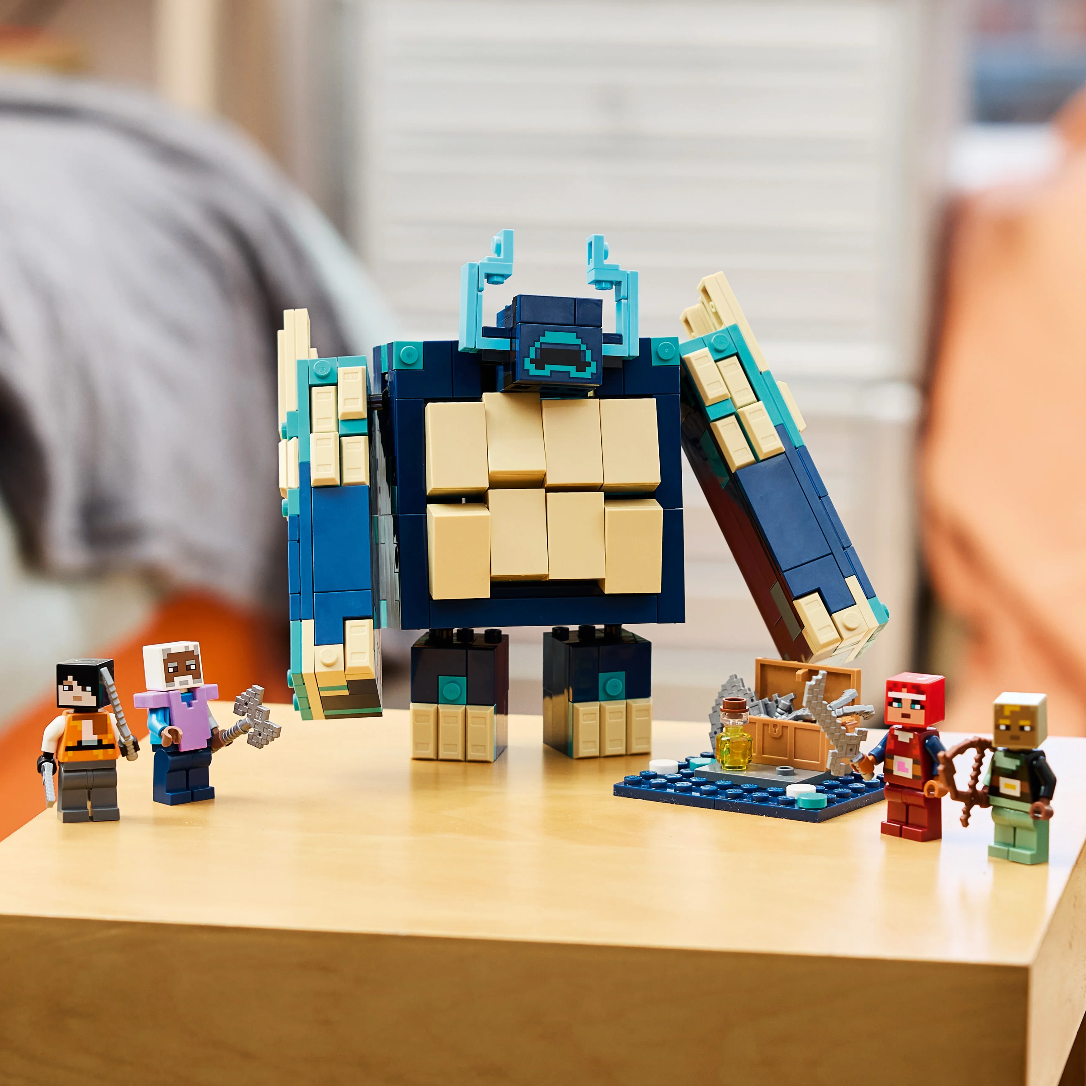 LEGO® Minecraft 21591, Kampen mot den forvrengte vokteren
