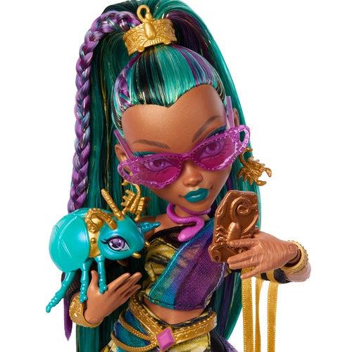 Monster High Nefera dukke