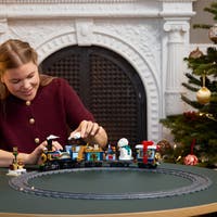 LEGO® Icons Juleekspressen. Byggbart tog for voksne 10361