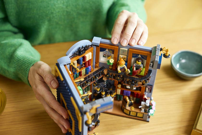 LEGO® Icons Bokhandel bokhylle 11379